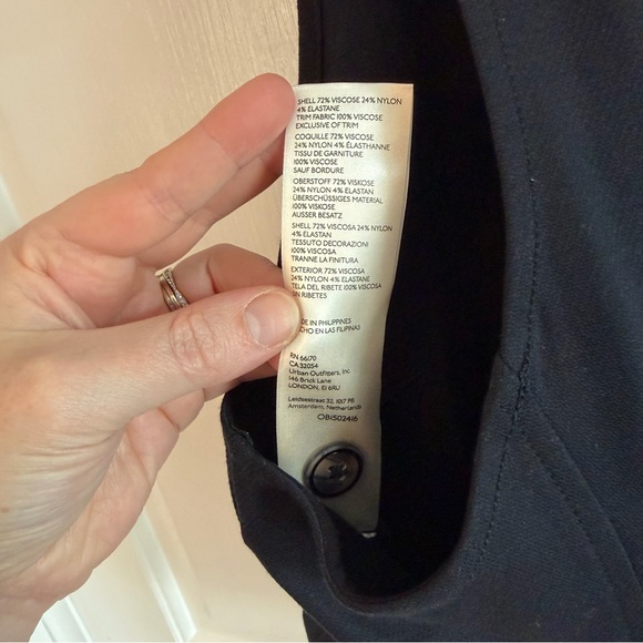 Anthropologie Maeve Black Cropped Vest, Size 8 - Picture 6 of 8